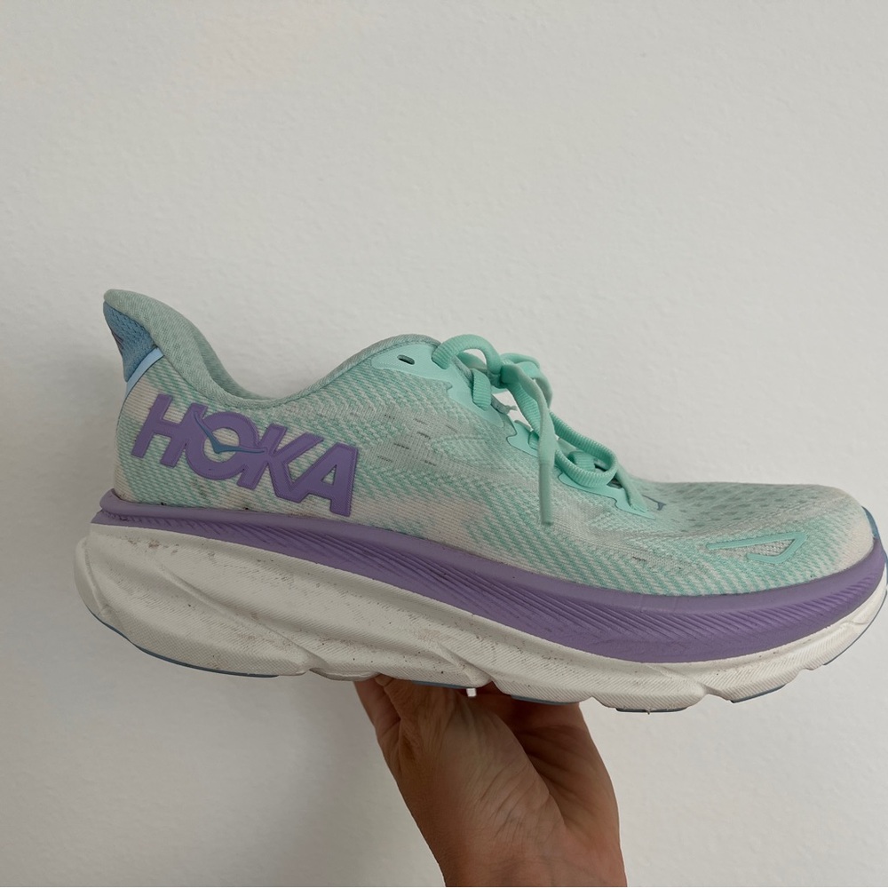 Hoka Clifton 9